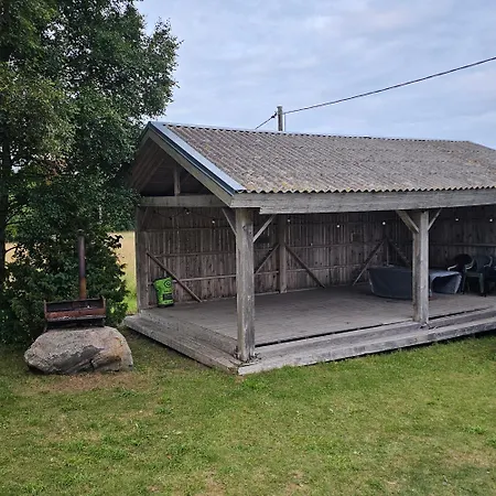 Dom wakacyjny Kihnu Saar,paehklimetsa Majutus *
